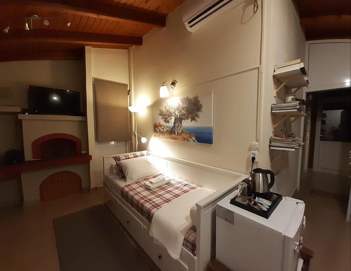 Cozy Apartments Near The Airport Artemida  Buitenkant foto